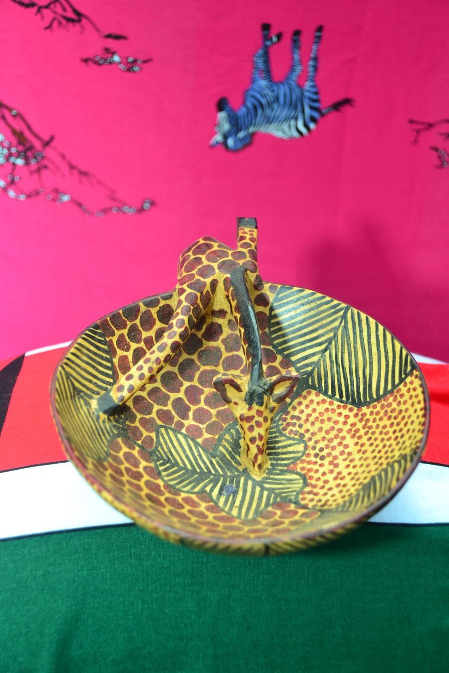 hand chiseled  giraffe bowl carving