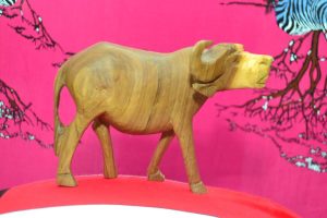 Hand Chiseled and Carved Buffalo curving / sculpture Hand Chiseled Buffalo Carving Or Sculpture 300x200